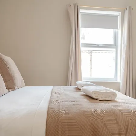 Calming Boutique Home - Walk To City York